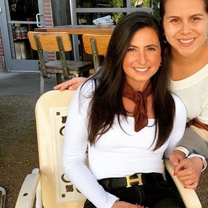 Meet your Posher, Abby